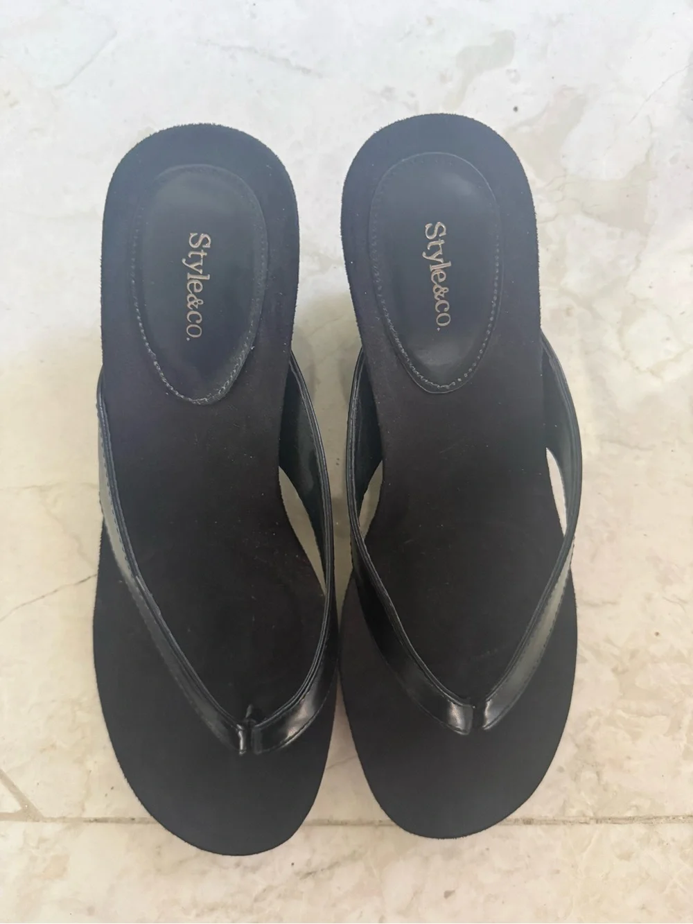 Style & Co. Black Women's Thong Sandals (Used) Size 6.5